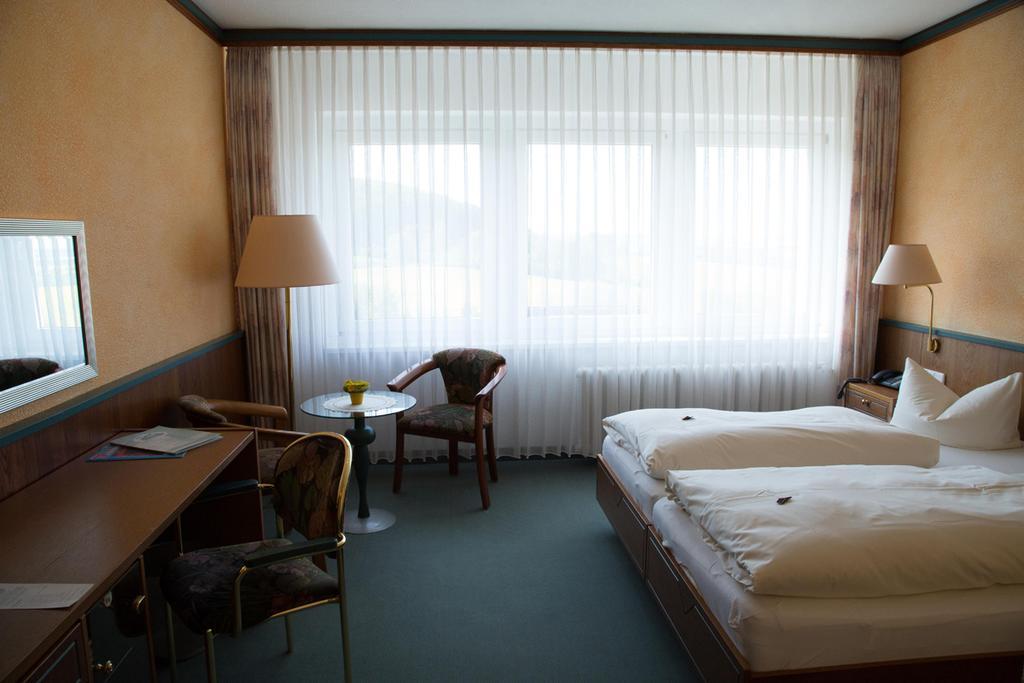 Hotel Reifenstein Kleinbartloff Eksteriør billede